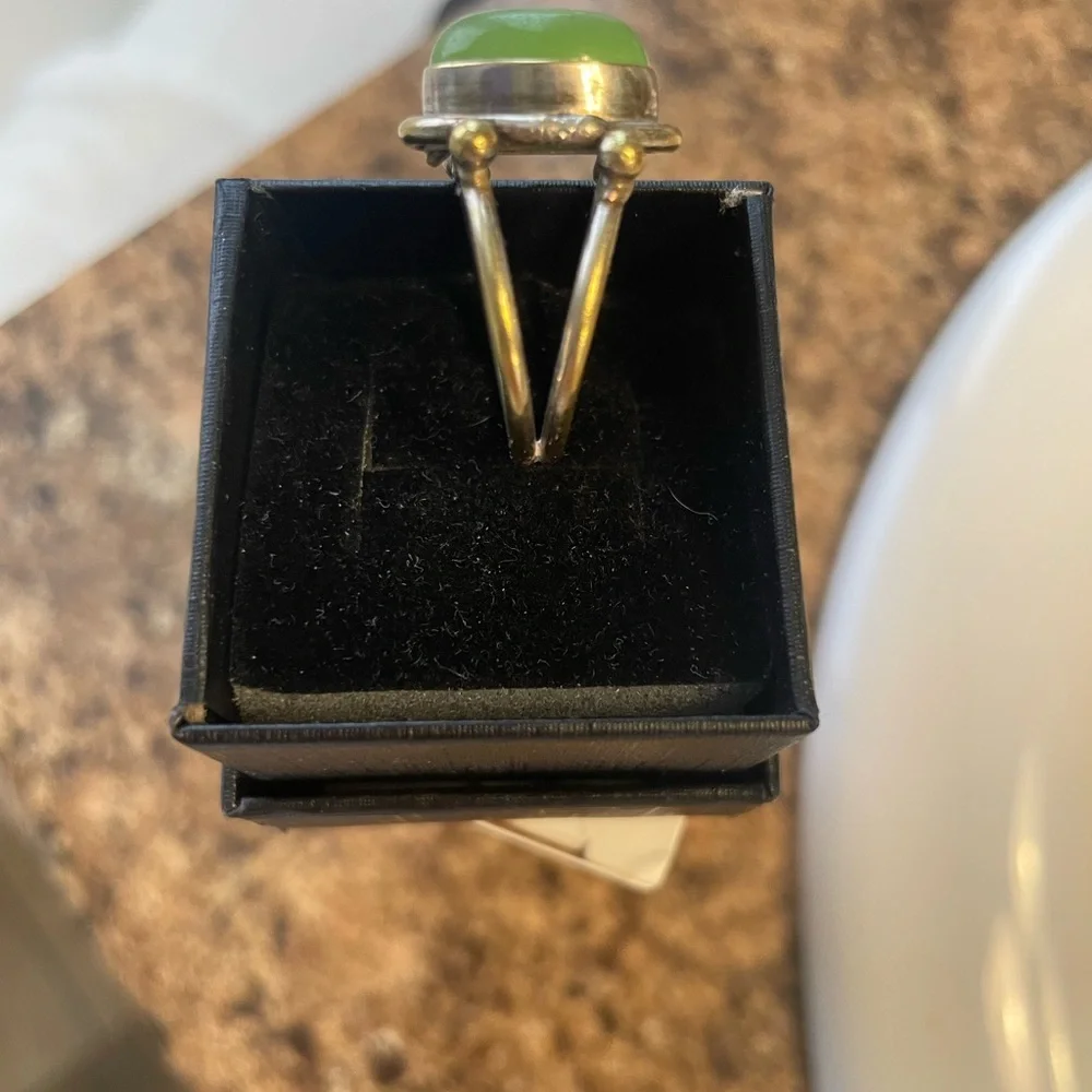Ring - Picture 3 of 3